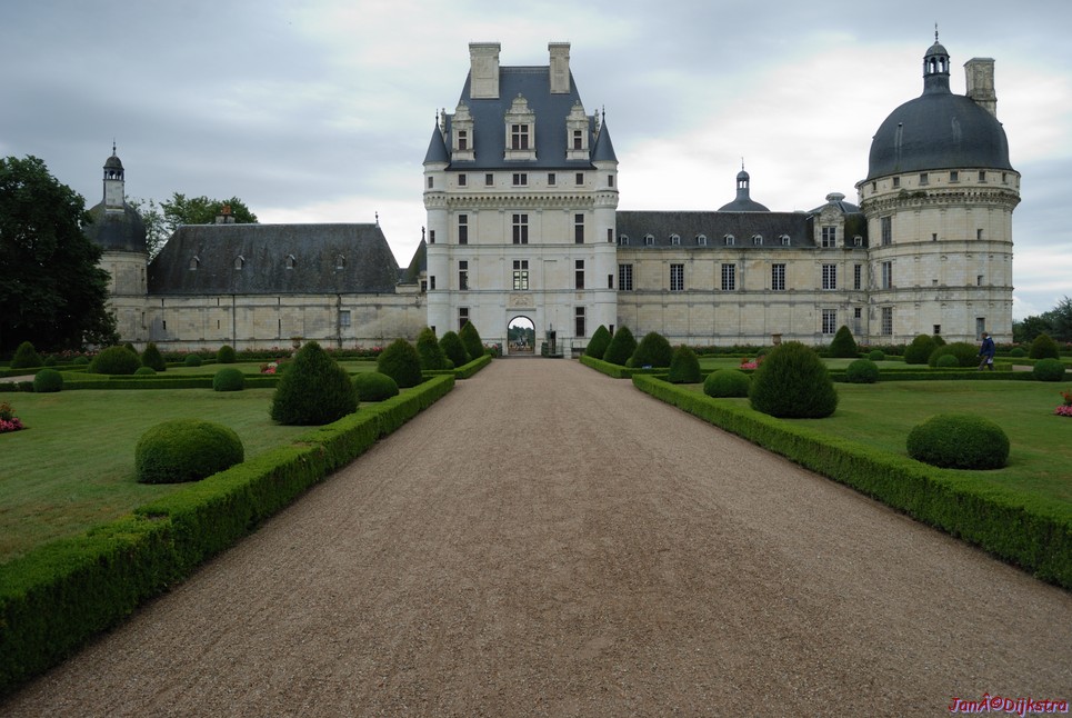 DSC_0205-1.JPG