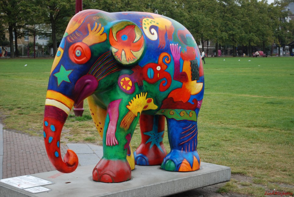 038 full colorphant.jpg
